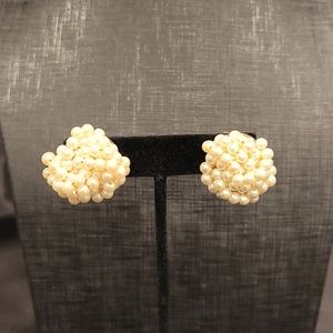 Small freshwater pearl gold-tone Clip-On earrings